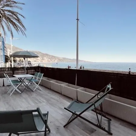 Bord De Mer Apartment
